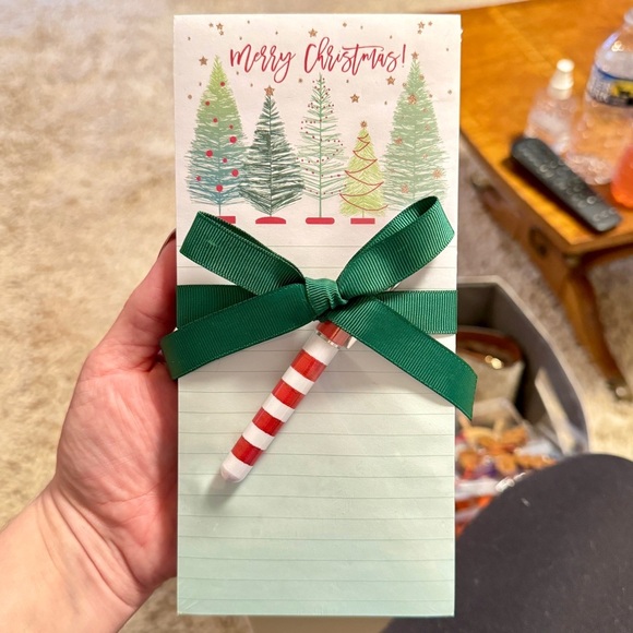 Lady Jayne Merry Christmas Magnetic Notepad and Candy Can Pen - Picture 5 of 8